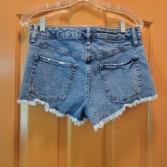 Wild Fable Ladies Jean Shorts size 8 NWOT - Picture 2 of 9